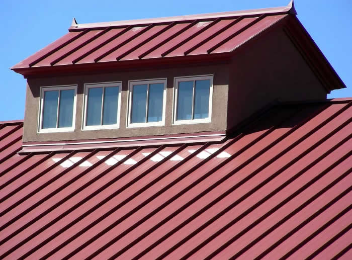 Standing seam metal roofing